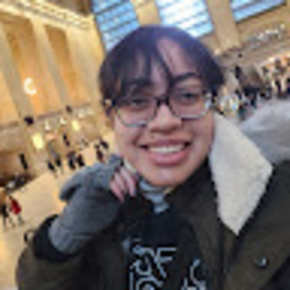 Meet your Posher, Adriana